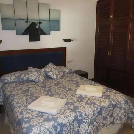 Playa Honda Sleeps 4 Wifi